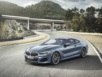 FOTO BMW a prezentat în premieră noul Seria 8 Coupé