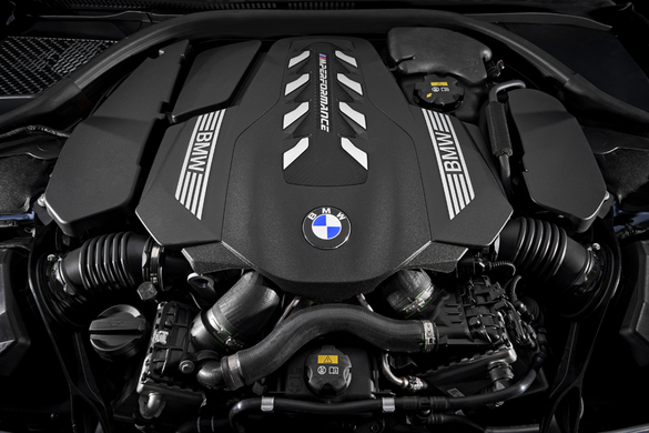 FOTO BMW a prezentat în premieră noul Seria 8 Coupé