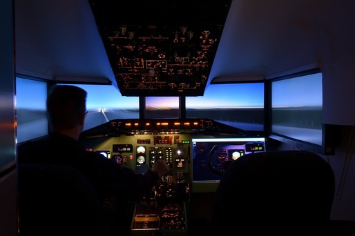 Piloții români se vor putea pregăti pentru aeronavele Boeing în țară. Guvernul alocă bani pentru achiziția unui simulator de zbor