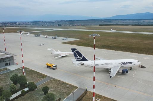 Aeroportul din Sibiu, primul din țară care va avea o bibliotecă pentru pasageri