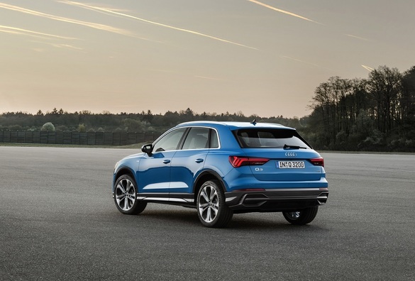 Noul Audi Q3, lansat cu un singur motor diesel și trei pe benzină, va putea fi comandat abia în noiembrie