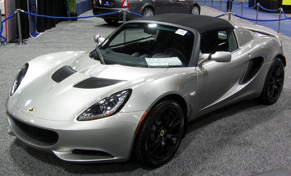 Geely vrea să investească 1,5 miliarde de lire în Lotus pentru a relansa marca în competiție cu Porsche și Ferrari. Lotus - pregătit să devină un „brand global de lux”