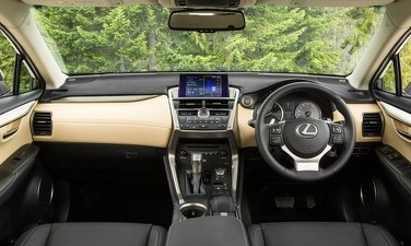 Ministrul Transporturilor a semnat ordinul care interzice mașinile cu volan pe partea dreaptă din afara UE. RAR a omologat în ultimii doi ani peste 25.000 de autovehicule cu volanul pe dreapta