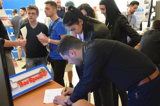 Tranzacție: Grupul german ZF Friedrichshafen preia și centrul de cercetare-dezvoltare al furnizorului de servicii de inginerie BeeSpeed din Timișoara