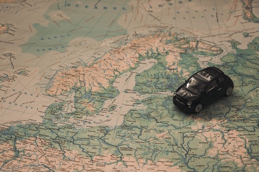 Vânzările de automobile din Europa scad pentru a 5-a lună consecutiv