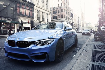 Industria auto americană cere administrației Trump să nu aplice tarife importurilor de automobile și componente
