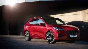 FOTO Ford Kuga, o nouă generație, cu un design mai lipsit de personalitate, dar cu motor hibrid