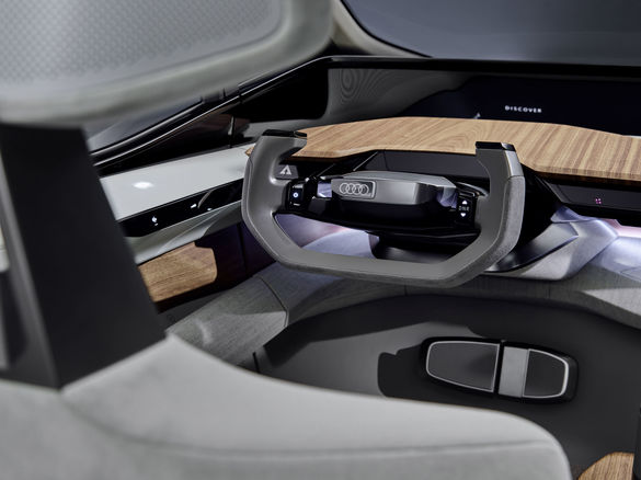 FOTO Audi prezintă o viziune: un concept-car cu autonomie level 4, volan retractabil și plante agățătoare la interior
