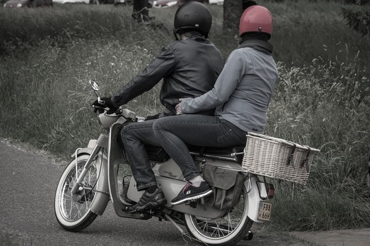 Condiții mai simple la obținerea permisului de conducere pentru motociclete ușoare