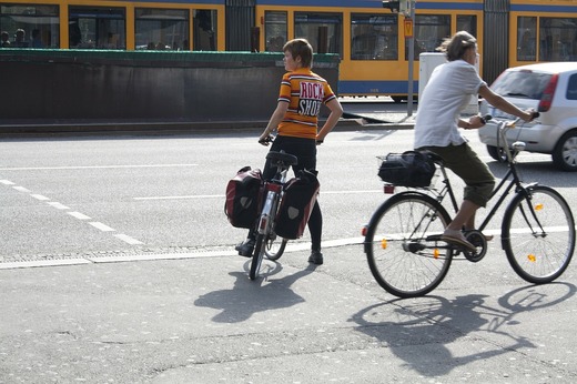 Efectul reconcilierii politice dintre Dragnea și Firea: Guvernul alocă 10 milioane de euro pentru 4 piste de biciclete în centrul Capitalei