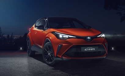 FOTO Noua Toyota C-HR, lansată cu un design revizuit și cu un nou motor hibrid