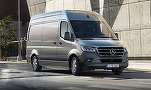 Daimler ar putea rechema la service 260.000 de furgonete mai vechi Mercedes Sprinter