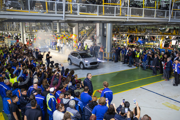 FOTO Ford a lansat producția SUV-ului Puma, la Craiova, primul automobil hibrid din România