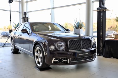FOTO Bentley București își așteaptă clienții într-un showroom complet redecorat, în urma unei investiții de 400.000 de euro
