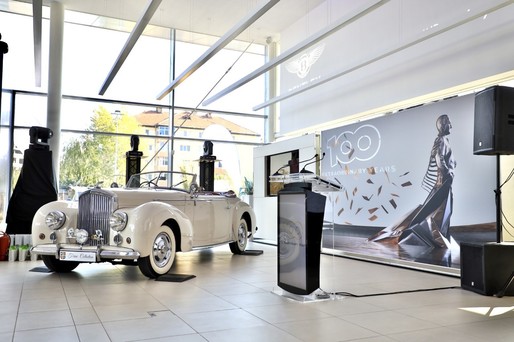 FOTO Bentley București își așteaptă clienții într-un showroom complet redecorat, în urma unei investiții de 400.000 de euro