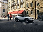 FOTO Mazda MX-30, primul automobil electric din istoria companiei, a fost prezentat la Tokyo și vine în Europa anul viitor