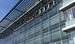 FOTO Audi introduce în birouri roboții \