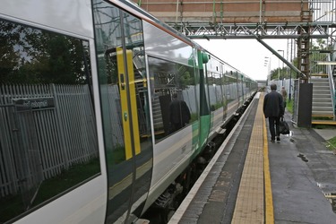 Atenție! Dacă urcați în tren sau autobuz, înseamnă că încheiați un contract cu firma de transport chiar fără să aveți bilet