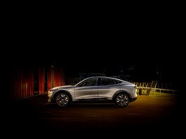FOTO Ford Mustang Mach-E, primul SUV electric al mărcii, a fost lansat la Los Angeles