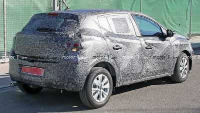 FOTO Ultimele date despre Dacia Sandero: motor hibrid și platforma lui Clio. Moment istoric pentru marca românească de automobile