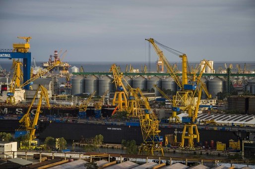  Traficul de mărfuri în porturile maritime, în creștere cu aproape 10% față de anul trecut