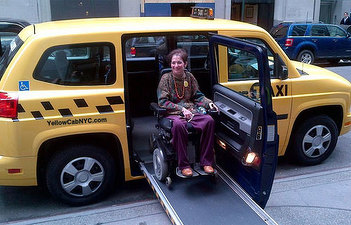 Operatorii de taxi, obligați să asigure cel puțin o mașină adaptată pentru transportul persoanelor cu handicap. În 2015, Profit.ro relata că toate firmele de taxi din București vor fi obligate să aibă mașini pentru persoanele cu handicap