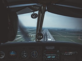 Companii aviatice importante își suspendă cursele spre Iran