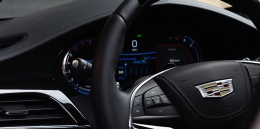 Cadillac va introduce pe pilotul automat Super Cruise schimbarea automată a benzii