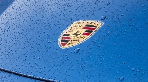 Percheziții la sediul Porsche