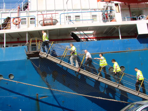 Transportul maritim - schimburi de echipaje suspendate, marinari blocați la vapoare
