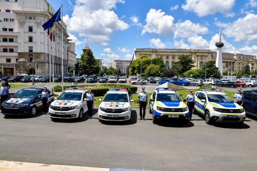 FOTO Poliția Română a cumpărat aproape 6.800 de mașini Duster și Logan de la Dacia, la un preț mediu de 14.700 de euro