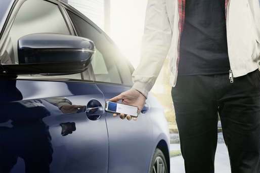 BMW - primul constructor auto care introduce cheia digitală a mașinii pe iPhone în 45 de țări, inclusiv România