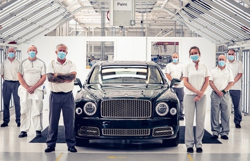 FOTO Bentley a fabricat ultimul Mulsanne, limuzina ultra-luxoasă asamblată în doar 7.300 de exemplare timp de 10 ani