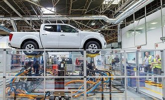 Nissan își schimbă poziția și spune că ar putea amâna închiderea uzinei din Spania