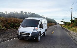 Fiat Chrysler și Waymo au semnat un acord exclusiv pentru producerea de van-uri Ram ProMaster (Fiat Ducato) fără șofer