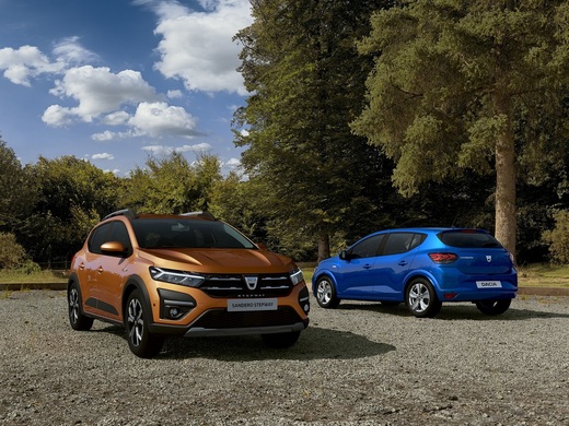 SONDAJ Francezii, îndrăgostiți de noul Sandero. "Este mai frumos noul model Dacia sau Renault Clio?"