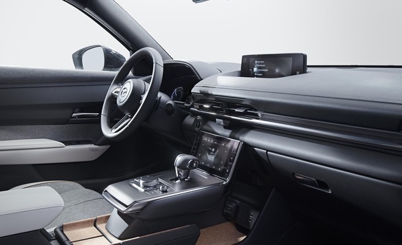FOTO Mazda lansează în Europa noul model electric MX-30
