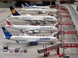 Companiile aeriene globale cer testare pentru COVID-19 înaintea tuturor zborurilor internaționale