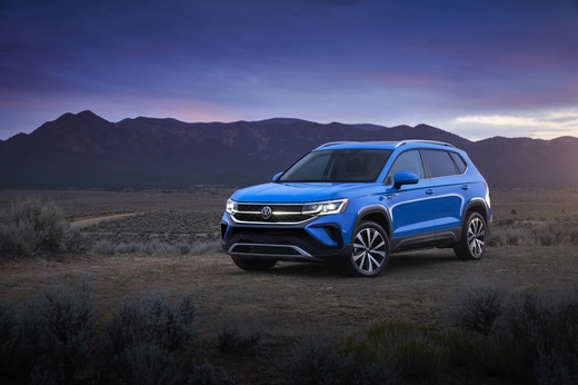 FOTO&VIDEO Volkswagen lansează noul SUV compact Taos și versiuni hibrid plug-in pentru Touareg
