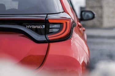 Hibridele au depășit 50% din mașinile vândute de Toyota în Europa, în acest an. Yaris, record istoric pentru companie