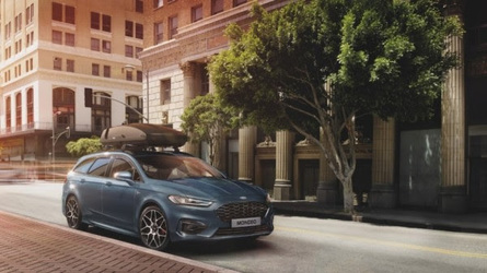 Ford înlocuiește motoarele pe bezină de pe Mondeo cu propulsii hibrid