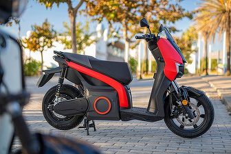 FOTO SEAT a lansat MO eScooter 125, cu motor de 10 CP și autonomie de 125 km