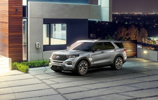 Ford recheamă la service 375.000 de SUV-uri Explorer