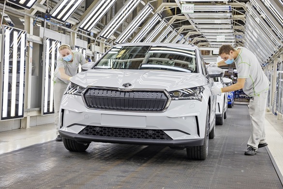 Skoda a demarat producția primului său vehicul exclusiv electric, Enyaq iV, în uzina în care este fabricată și Octavia