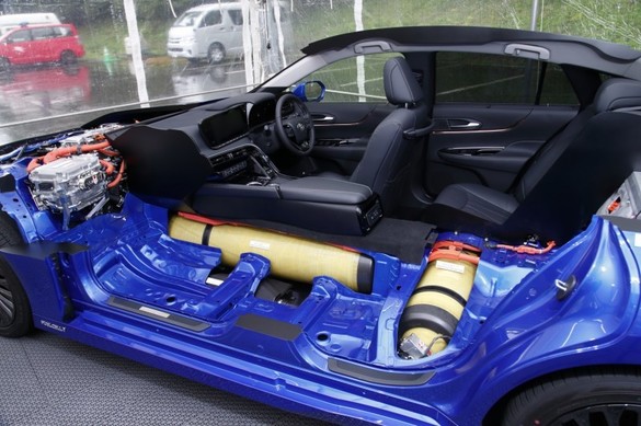 Toyota lansează a doua generație Mirai, vehiculul cu hidrogen care purifică aerul