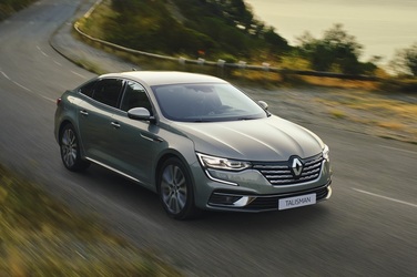 FOTO Renault schimbă strategia pentru România cu limuzina Talisman: scumpire cu 12.000 de euro