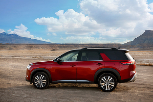 FOTO & VIDEO Nissan a prezentat noile generații Pathfinder și Frontier