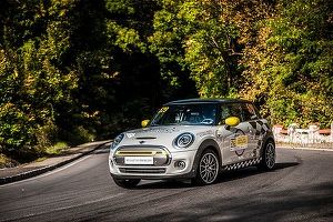 MINI, gata să anunțe trecerea la propulsia exclusiv electrică