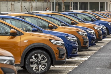 A doua lună de scădere din 2021, pe piața auto europeană. Dacia păstrează o scădere moderată și ratează parțial momentul lansărilor noilor modele