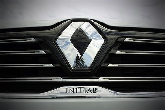 Renault va fabrica în Spania cinci noi modele hibrid, până în 2024